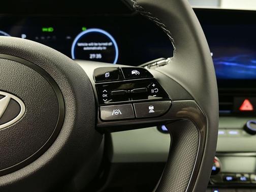 2025 Hyundai ELANTRA HEV Limited