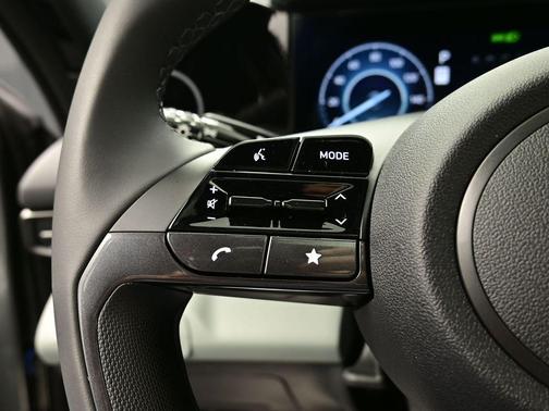 2025 Hyundai ELANTRA HEV Limited