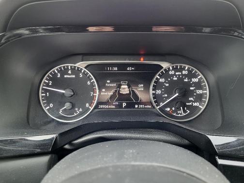 2024 Nissan Pathfinder SV