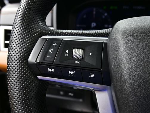2023 Mitsubishi Outlander PHEV 40th Anniversary