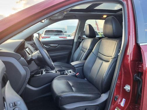 2020 Nissan Rogue SL