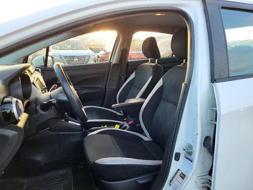 2020 Nissan Versa 1.6 SV