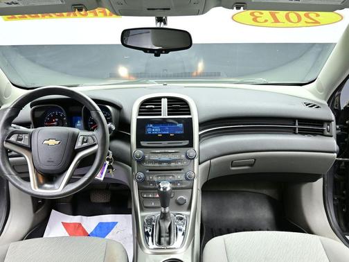 2013 Chevrolet Malibu 1LS