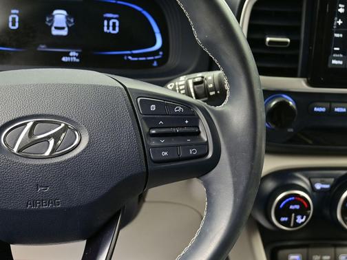 2023 Hyundai VENUE Limited