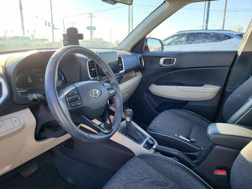 2023 Hyundai VENUE Limited