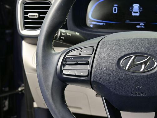 2023 Hyundai VENUE Limited