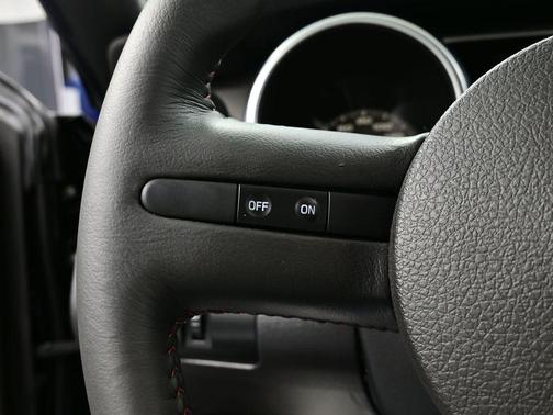2009 Ford Shelby GT500 Base