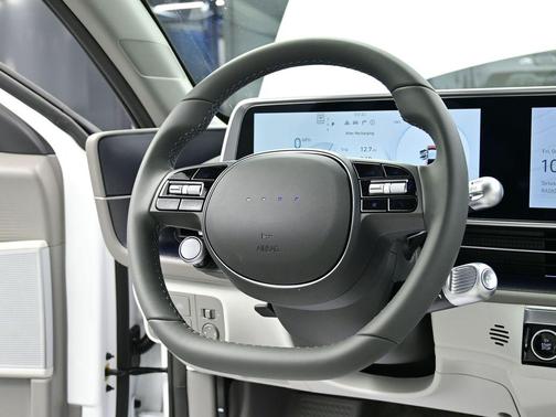 2025 Hyundai IONIQ 6 SEL