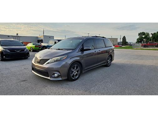 2015 Toyota Sienna SE