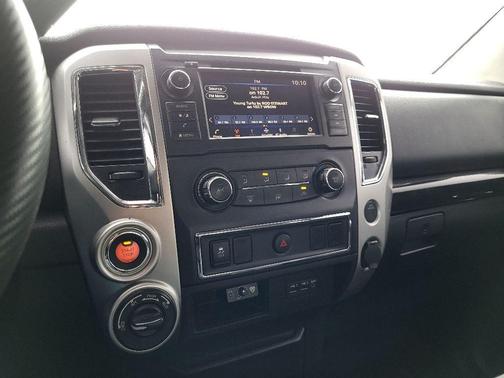 2019 Nissan Titan SV