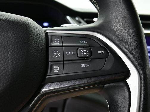 2022 Jeep Grand Cherokee L Laredo