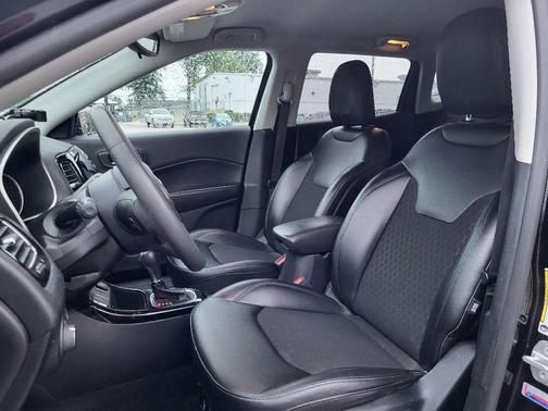 2021 Jeep Compass Altitude