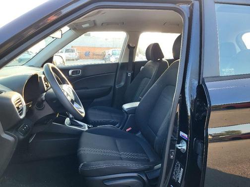 2020 Hyundai VENUE SEL