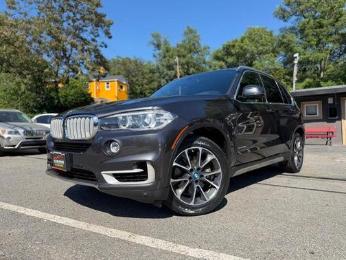 Space Gray Metallic 2014 BMW X5 xDrive35i