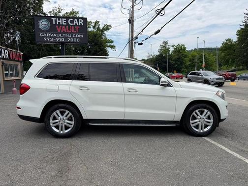 Diamond White Metallic 2013 Mercedes-Benz GL-Class 4MATIC