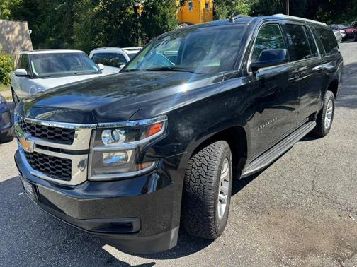 Black 2018 Chevrolet Suburban LT