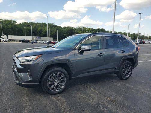 2022 Toyota RAV4 Hybrid XLE Premium