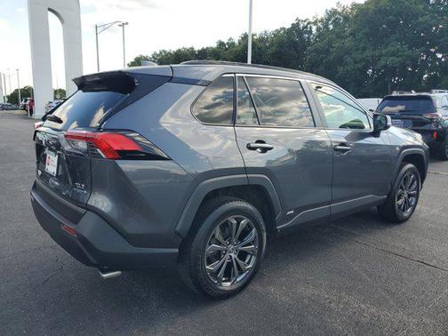 2022 Toyota RAV4 Hybrid XLE Premium