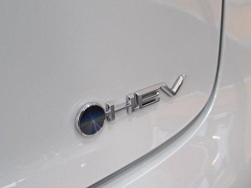 2025 Toyota Prius XLE