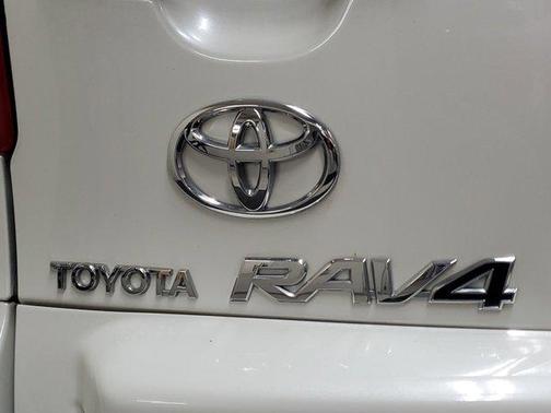 Blizzard Pearl 2010 Toyota RAV4 Limited