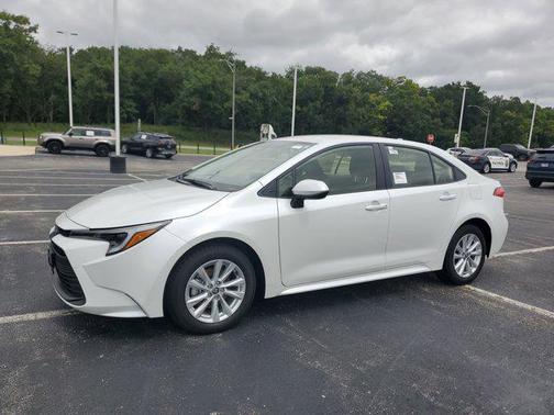2025 Toyota Corolla Hybrid LE