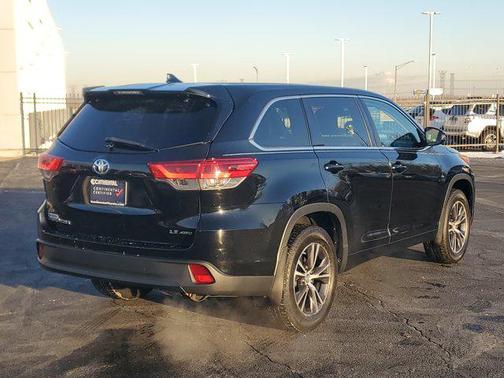 2017 Toyota Highlander LE Plus