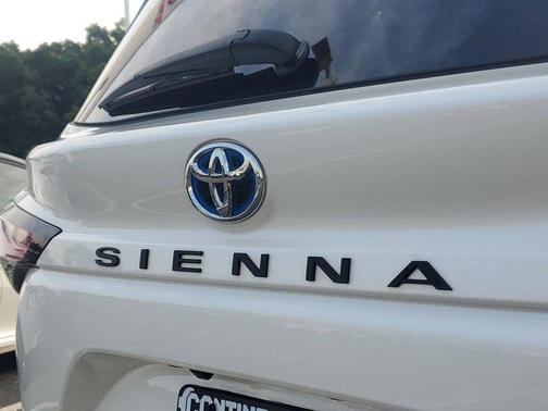 2021 Toyota Sienna XLE 7 Passenger