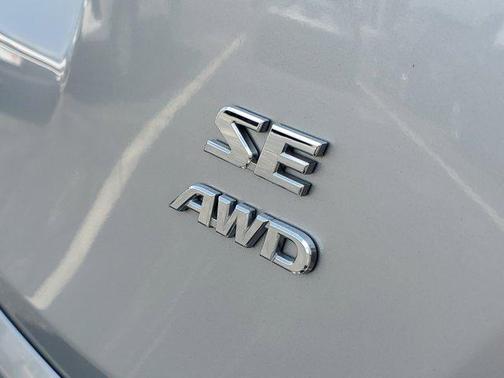 2018 Toyota RAV4 SE