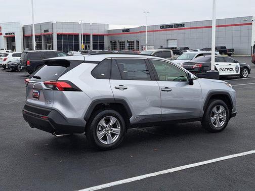 2025 Toyota RAV4 Hybrid XLE