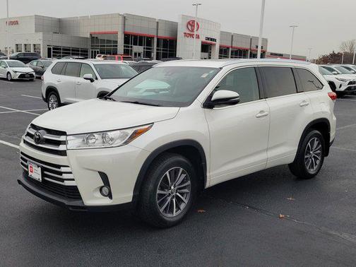 2017 Toyota Highlander XLE