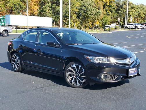 2017 Acura ILX Premium & A-SPEC Packages