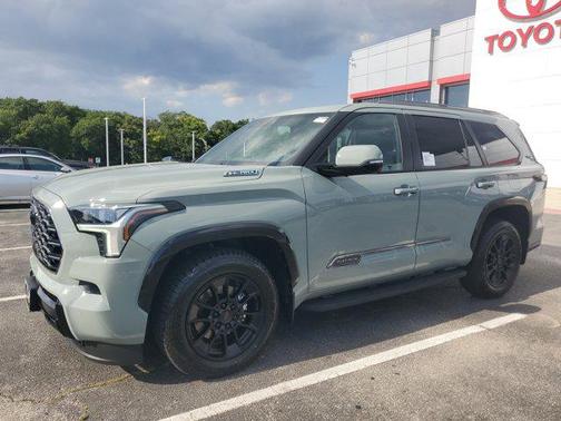 2025 Toyota Sequoia Platinum