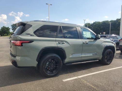 2025 Toyota Sequoia Platinum