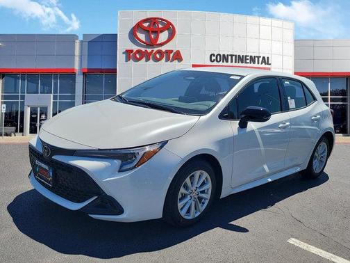 Pearl 2026 Toyota Corolla SE
