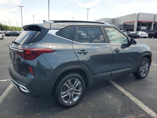 2021 Kia Seltos S