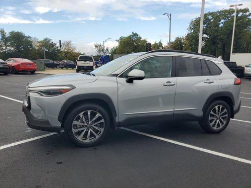 2023 Toyota Corolla Cross XLE