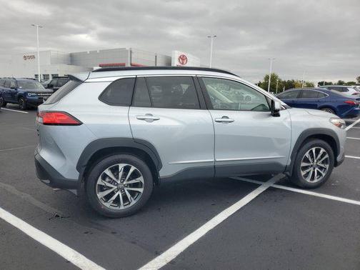 2023 Toyota Corolla Cross XLE