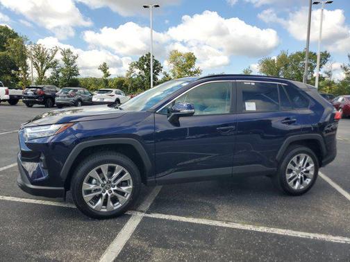 2025 Toyota RAV4 XLE Premium