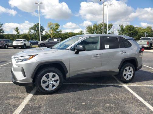 2025 Toyota RAV4 LE