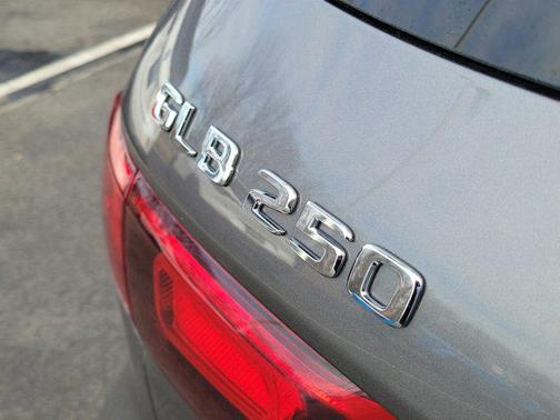 2022 Mercedes-Benz GLB 250 4MATIC