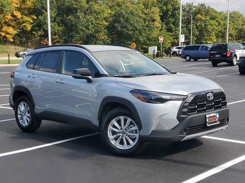 2026 Toyota Corolla Cross LE