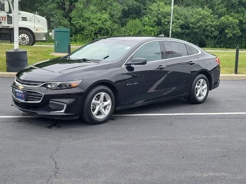 Mosaic Black Metallic 2018 Chevrolet Malibu 1LS