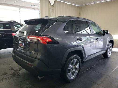 2025 Toyota RAV4 Hybrid XLE