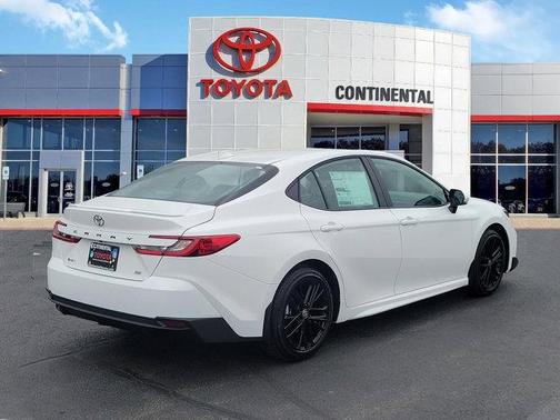 Ice Cap 2026 Toyota Camry SE