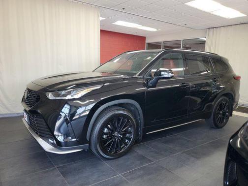 2023 Toyota Highlander XSE