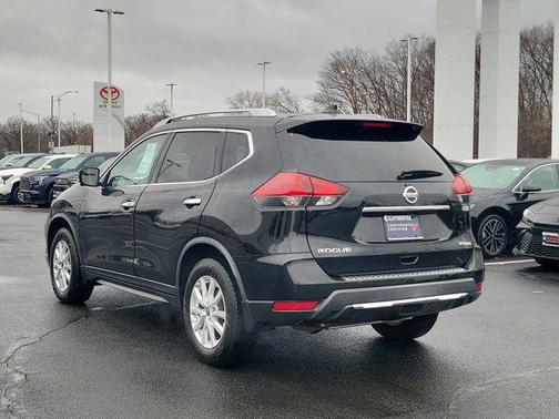 2018 Nissan Rogue SV