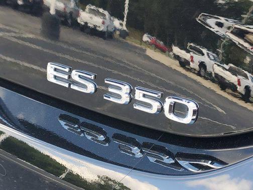 2024 Lexus ES 350 Base