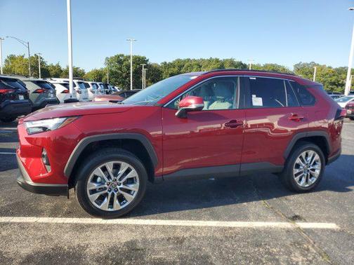 2025 Toyota RAV4 XLE Premium