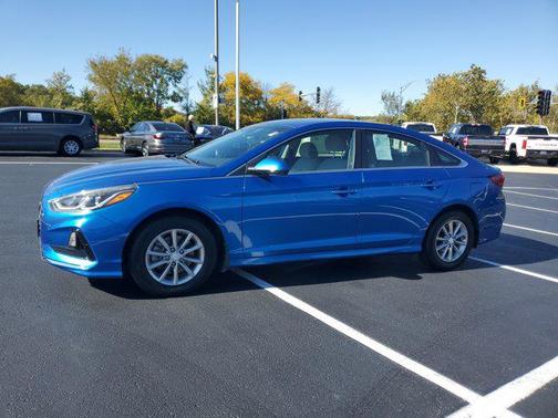 2018 Hyundai SONATA SE