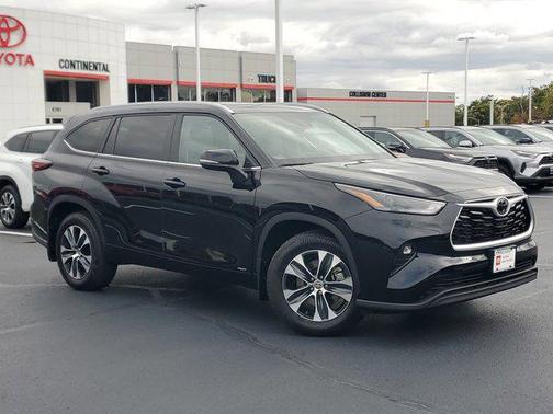 2025 Toyota Highlander Hybrid XLE